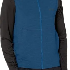Oakley Golf Men's Gravity Range Vest -Clubs Shop full 53089.1668456357.1280.1280